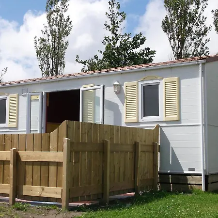 Holiday Waddenchalet.5 *
